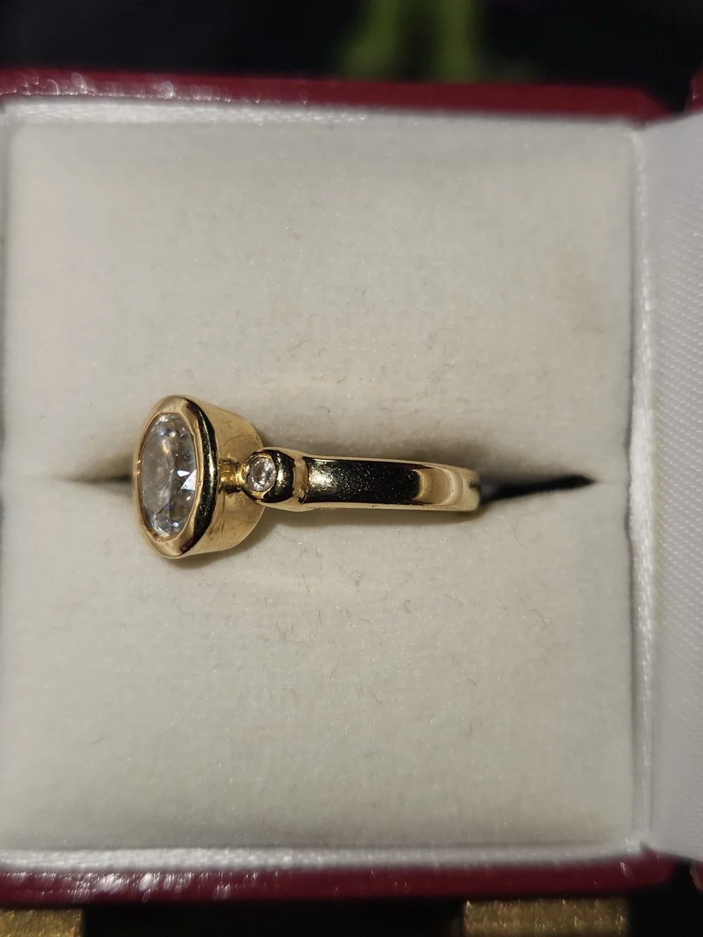 Gold Oval 1.5 Ct Moissanite Three-Stone Ring